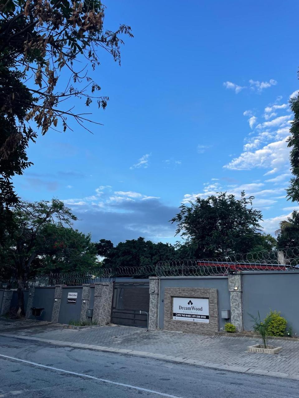 Dreamwood Guest House Mbombela Ngoại thất bức ảnh